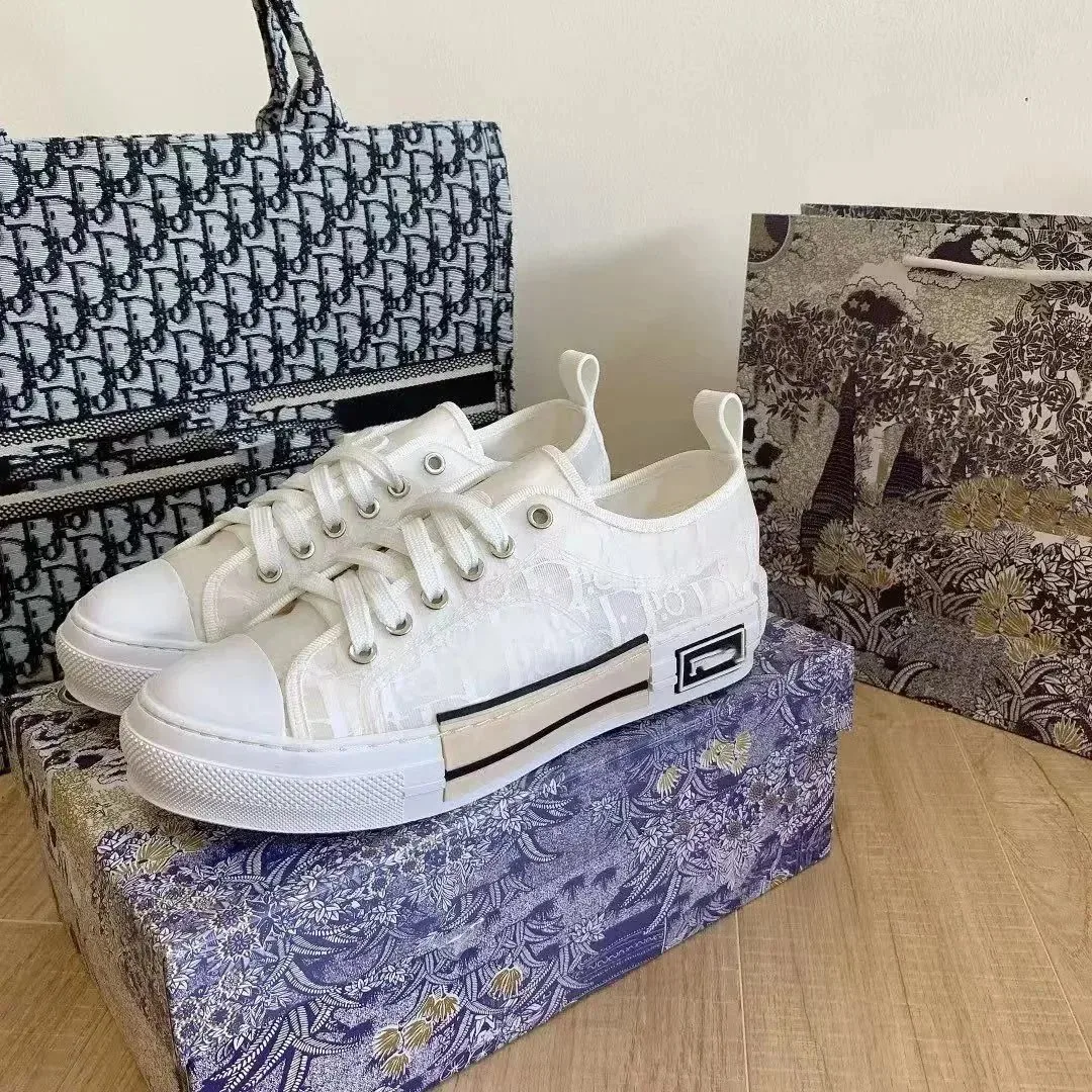 Dior B23 Grey Bee-Print Sneakers — Photo 3