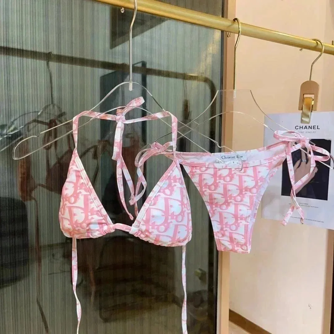 Swimsuit — Photo 8
