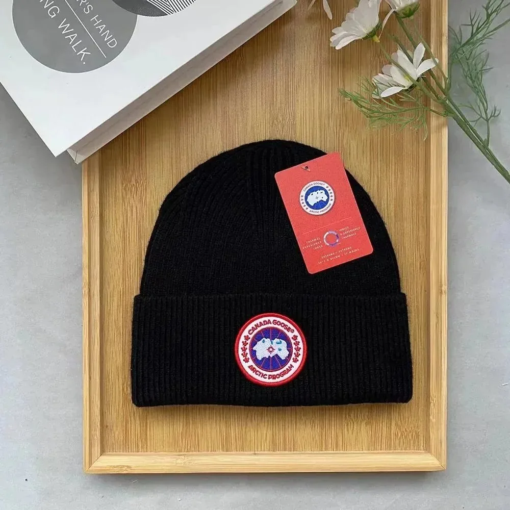 Prada Triangle Logo Knit Beanie — QC