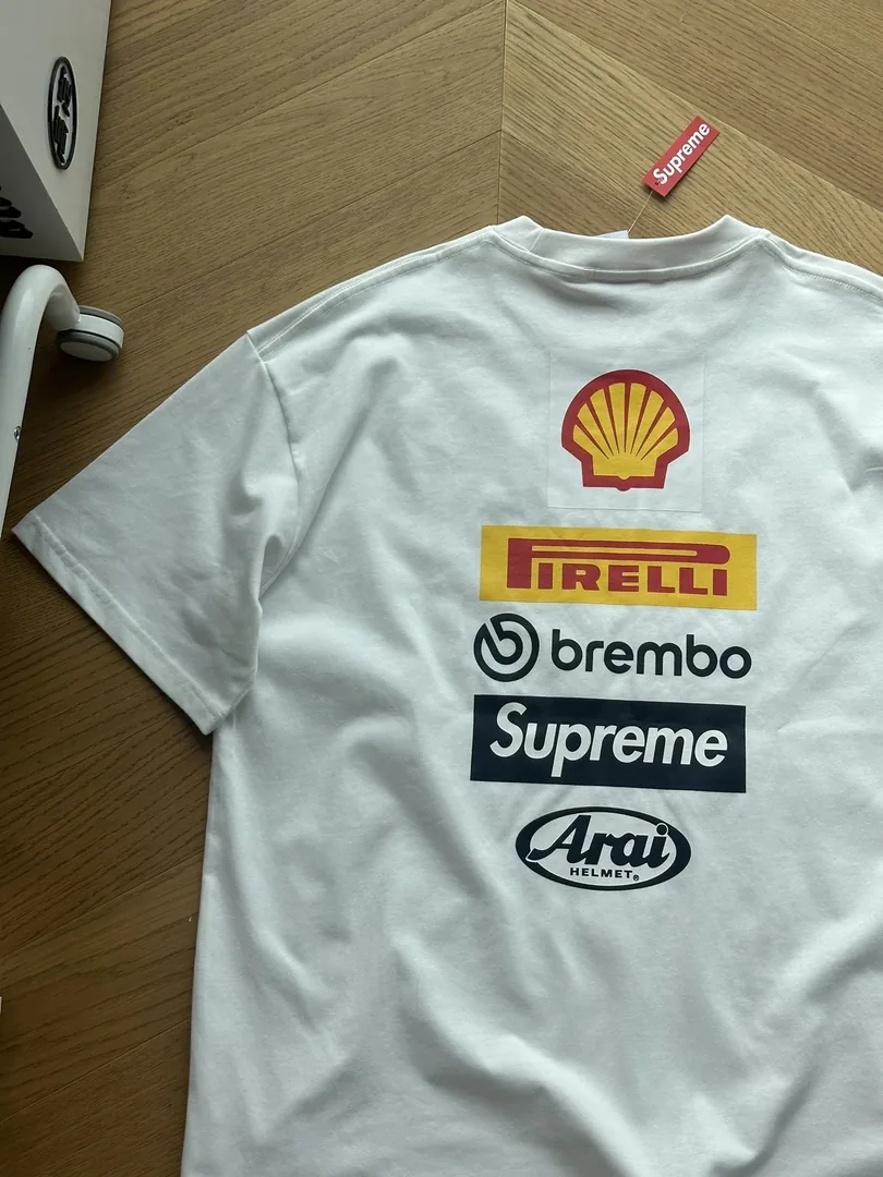 Logo Print Short-Sleeve Tee — Photo 8