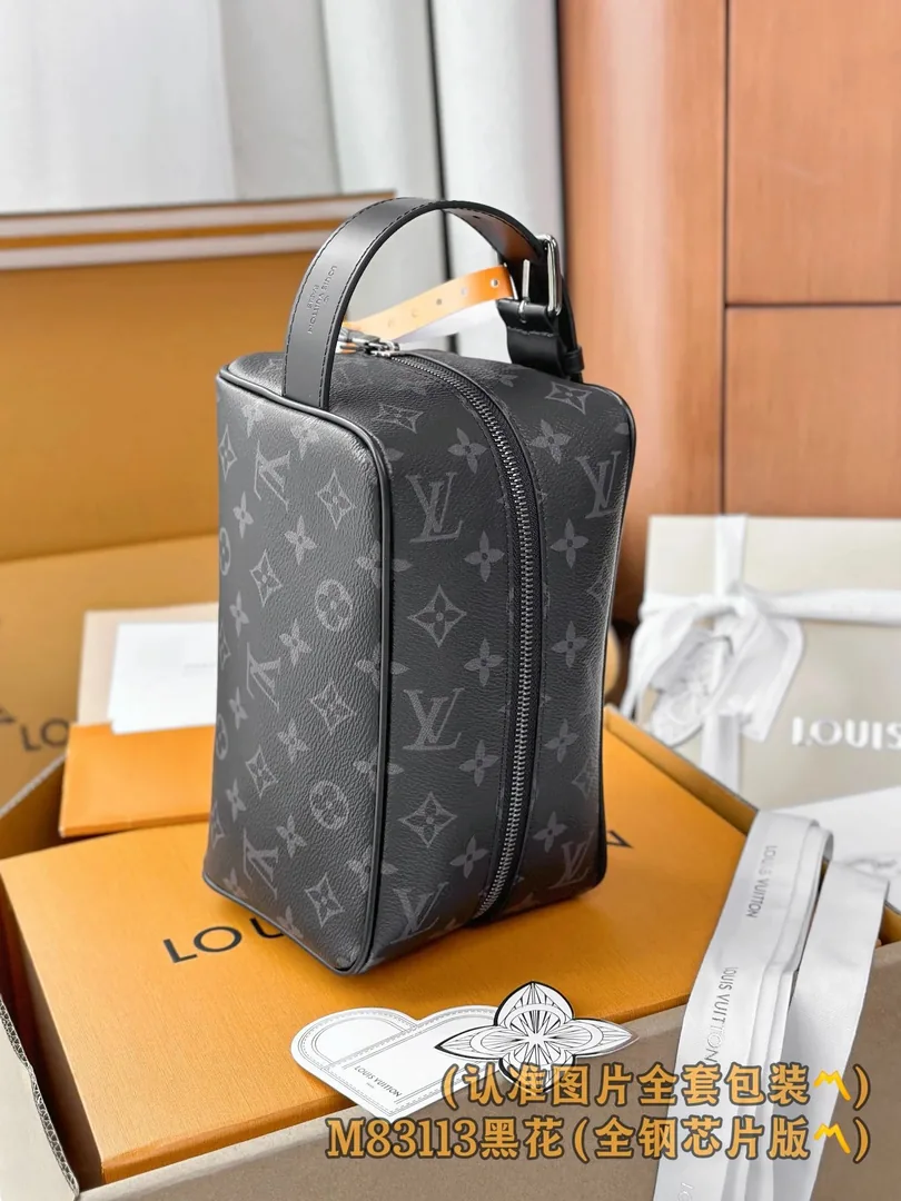 Louis Vuitton Locker Dopp Kit Toiletry Bag — photo 6