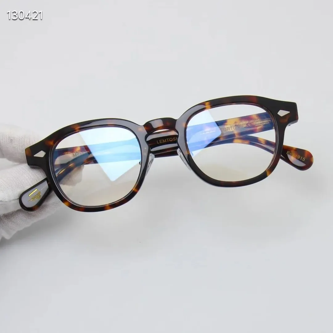 Sunglasses — Photo 4