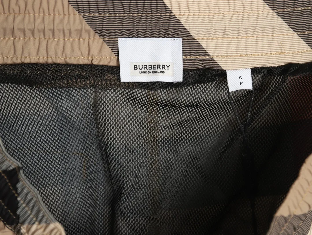 Large Plaid Beach Shorts — Photo 8