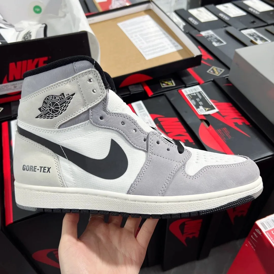 Air Jordan 1 High Gore-Tex — Photo 12