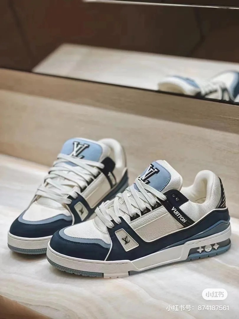 Louis Vuitton LV Trainer Blue Low-Top Trainers — Photo 13