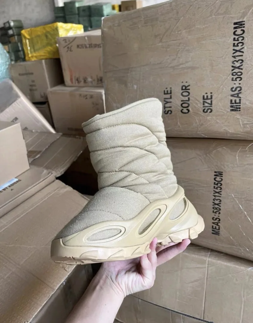 Adidas Yeezy NSLTD Khaki Boots — Photo 12