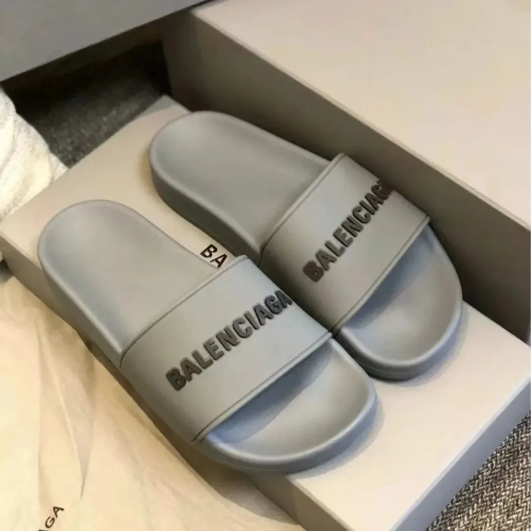 Balenciaga Logo Rubber Pool Slide Sandal — photo 5