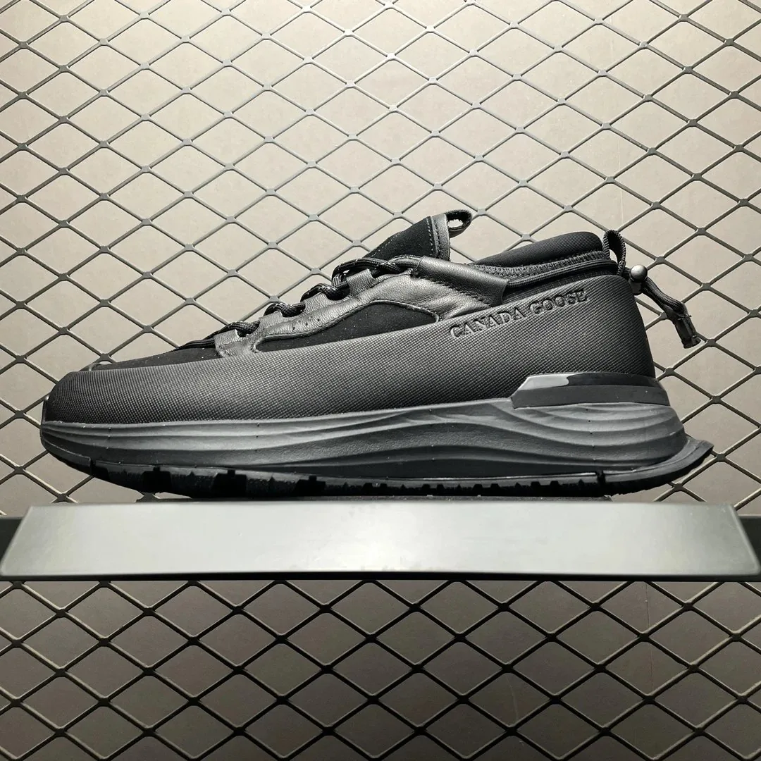 Canada Goose Glacier Trail Black Runners — Photo 5
