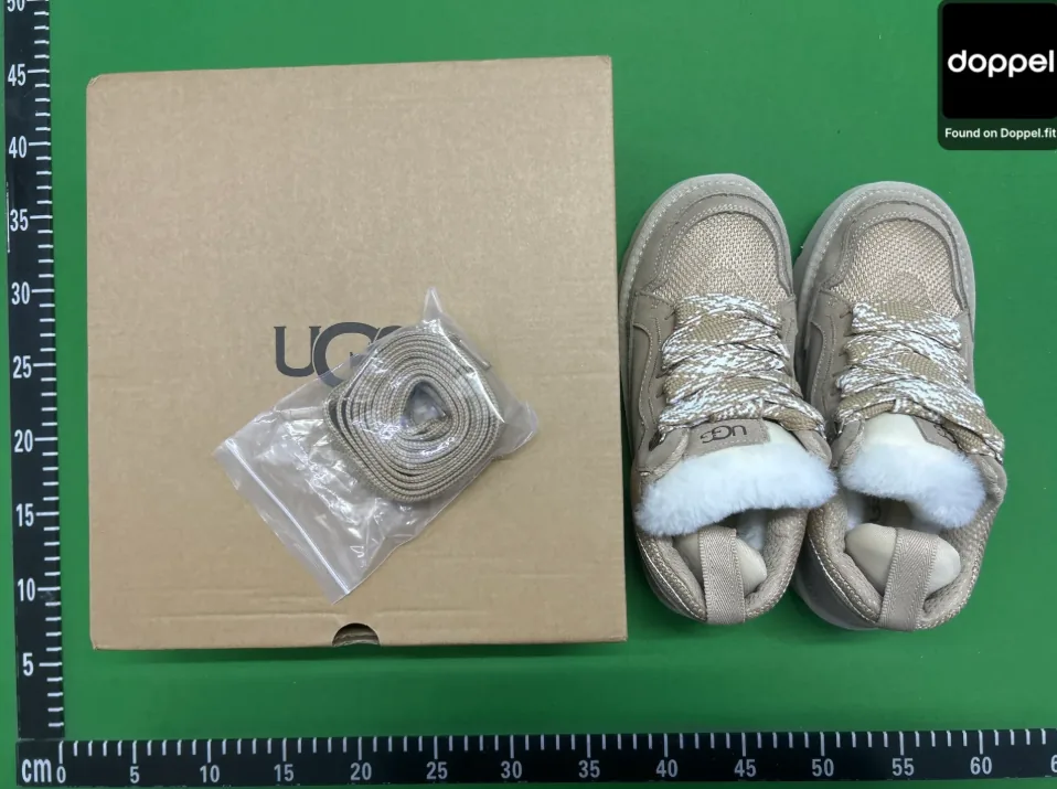UGG Lowmel Brown Shearling Snow Boots — photo 12