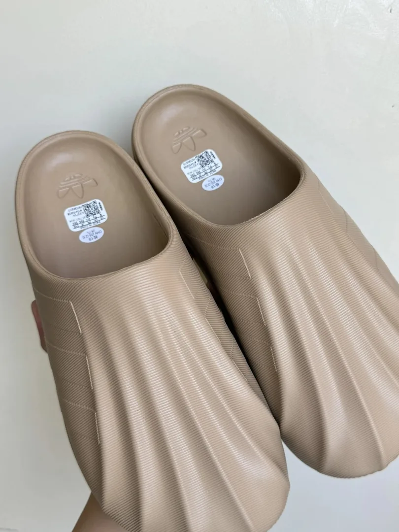 AdiFOM Adilette Clog Slides — QC