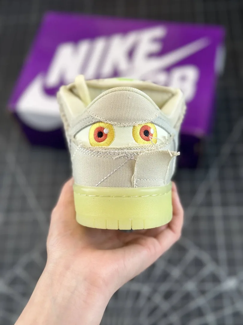 Nike SB Dunk Low Mary — photo 4