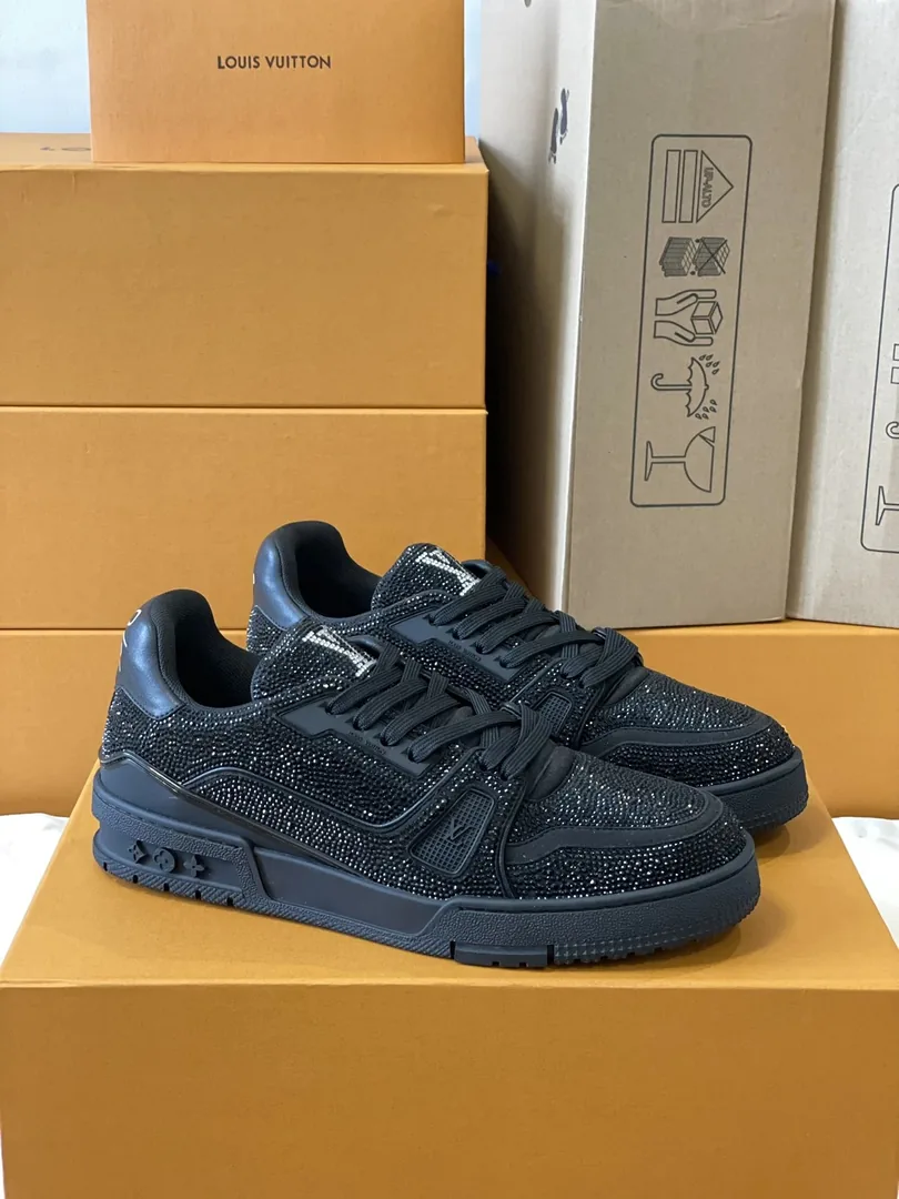 Louis Vuitton LV Trainer Dior Crystal Sneakers — photo 3