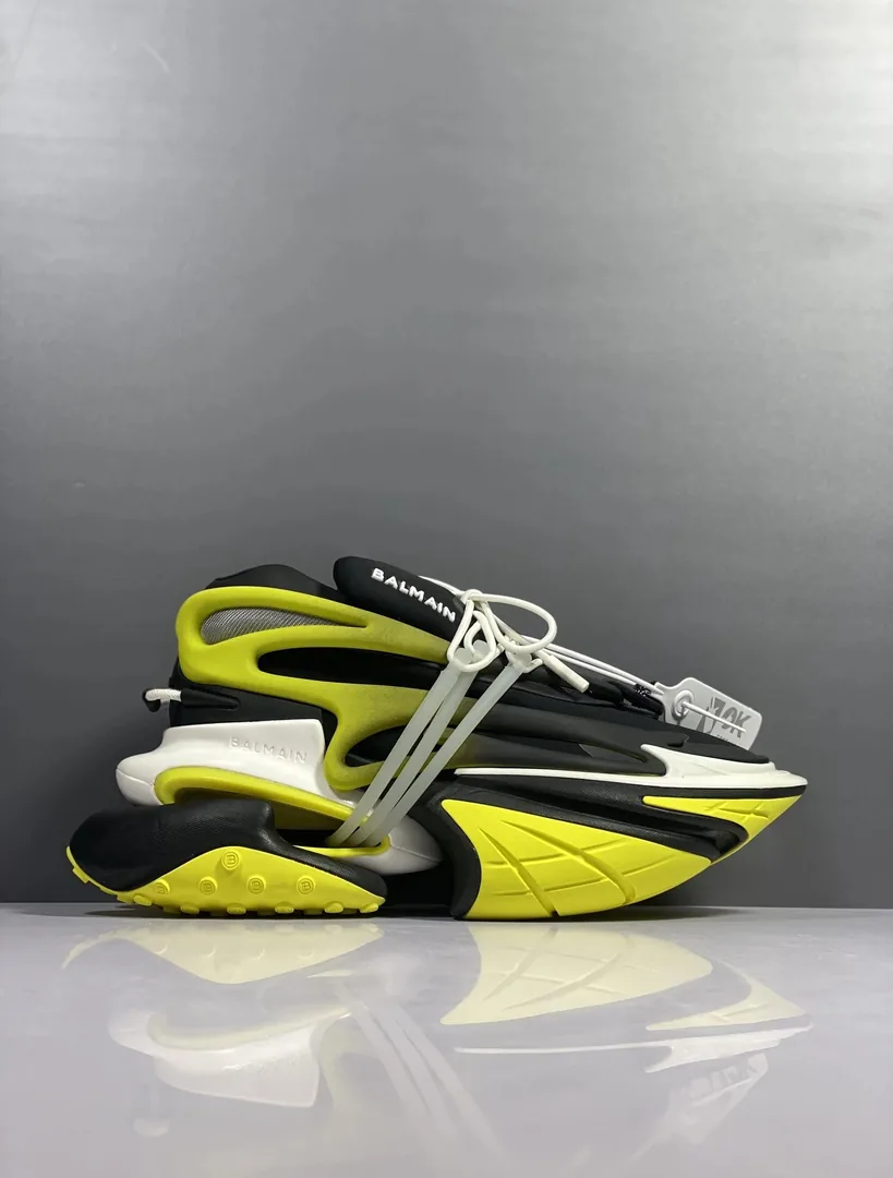 Balmain Unicorn Grey Low-Top Sneakers — Photo 12