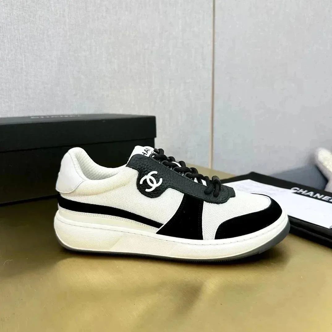 Louis Vuitton LV Archlight White Low-Top Flats — QC