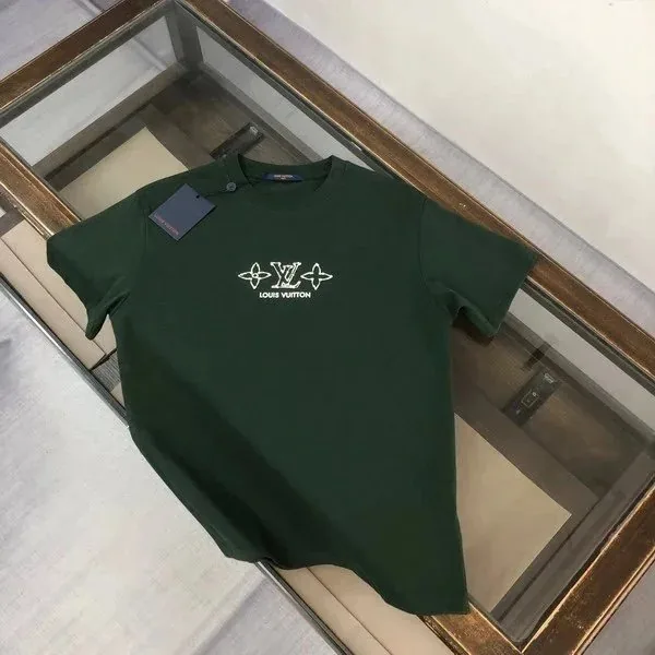 T-Shirt — Photo 8