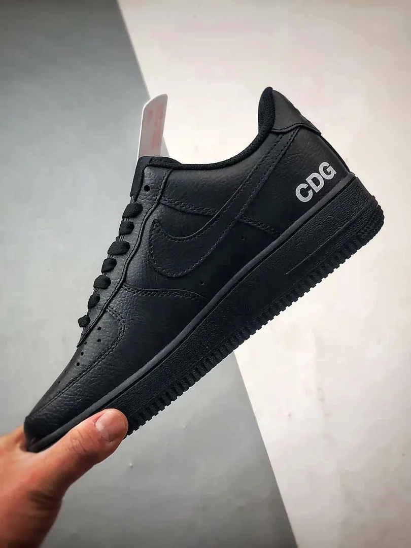 White Black Air Force 1 Supreme — Photo 12