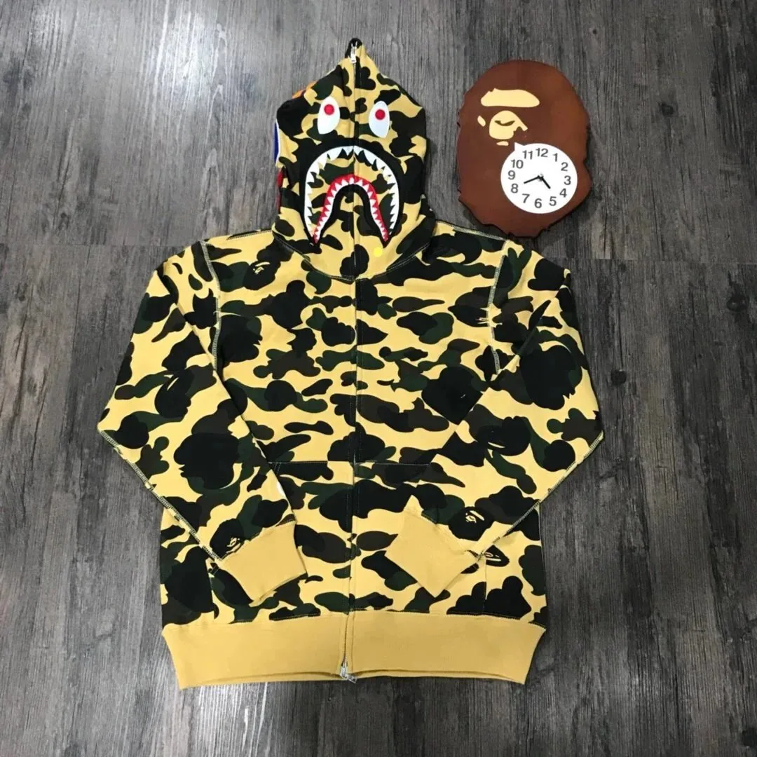 Pullover Hoodie — Photo 13