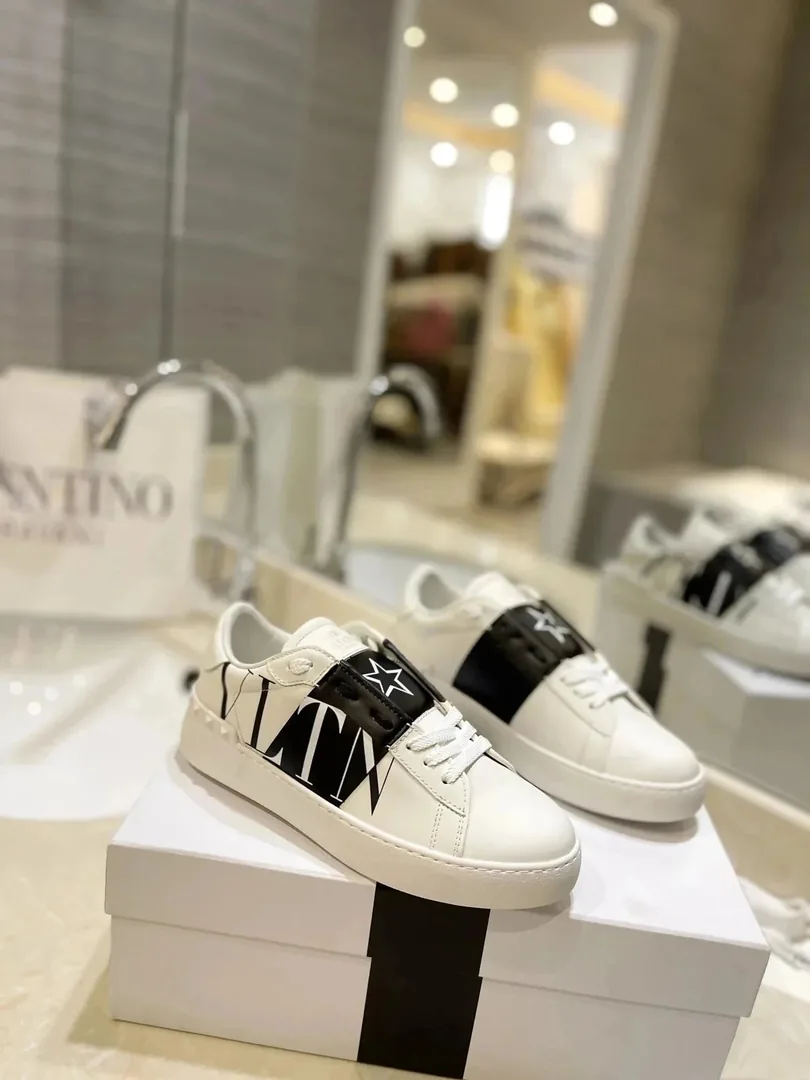 Valentino VL7N White Minimalist Trainers — Photo 5