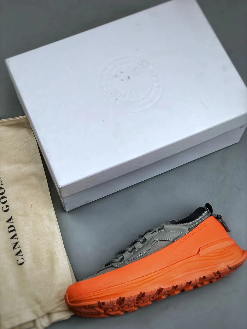 Canada Goose Glacier Trail Black Runners — Photo 14