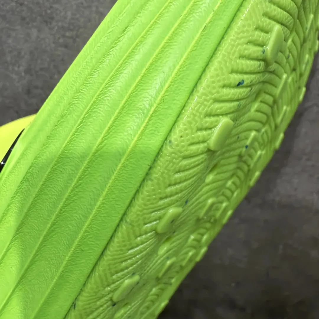 Reactx Rejuven 8 Beach Slides — QC