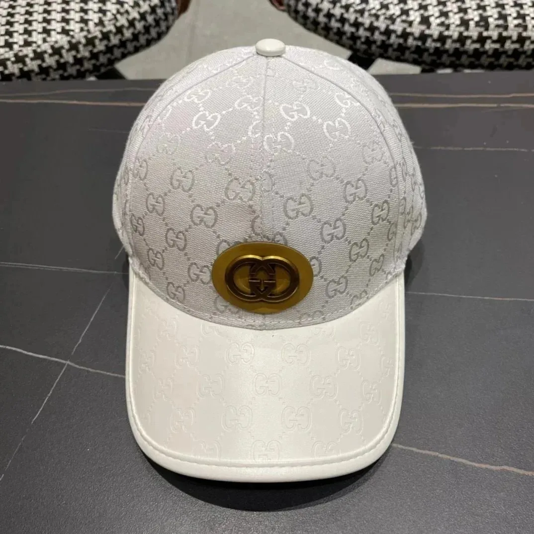 Gucci Accessory — Photo 7