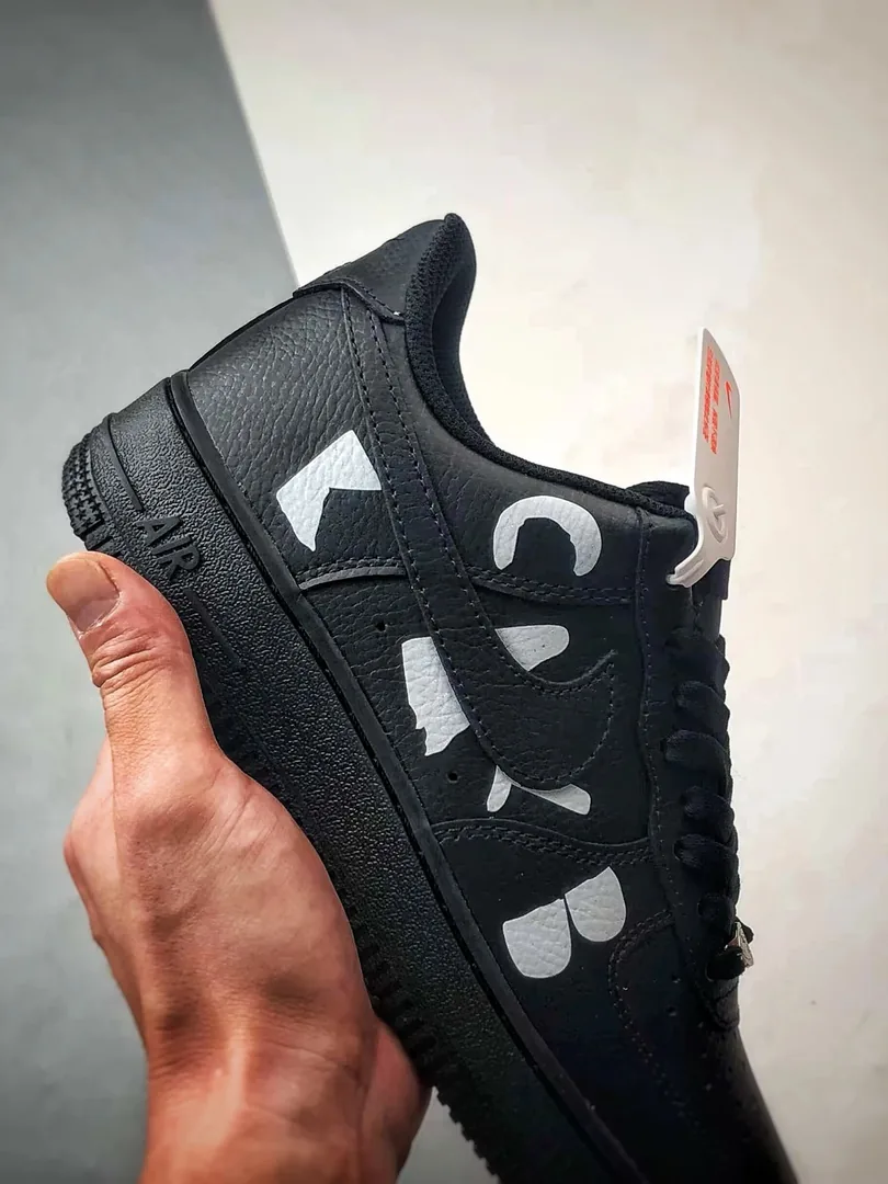 White Black Air Force 1 Supreme — Photo 15