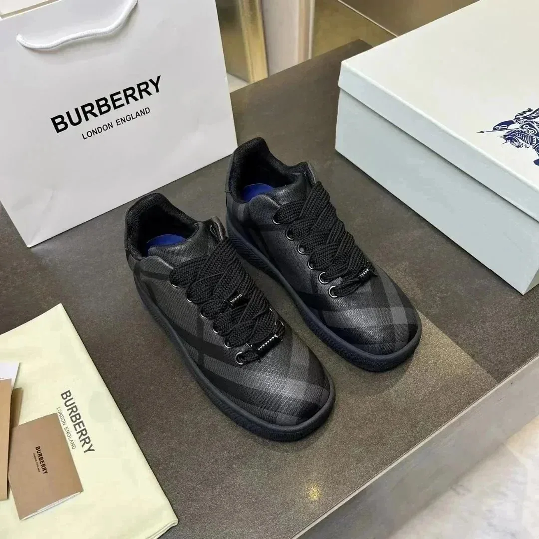 Burberry Balenciaga Streetwear Sneakers — Photo 9