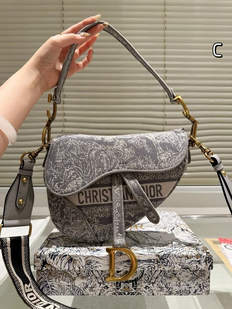 Dior Saddle Bag — photo 10