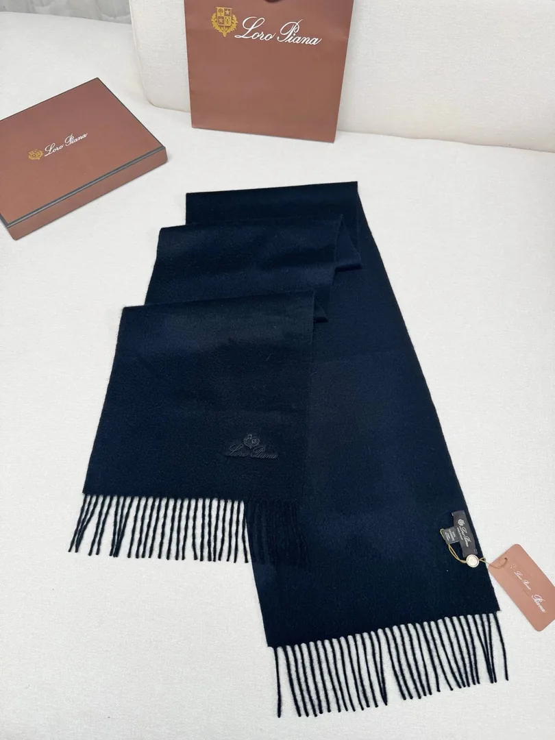 Loro Piana Ripple Cashmere Scarf — photo 10