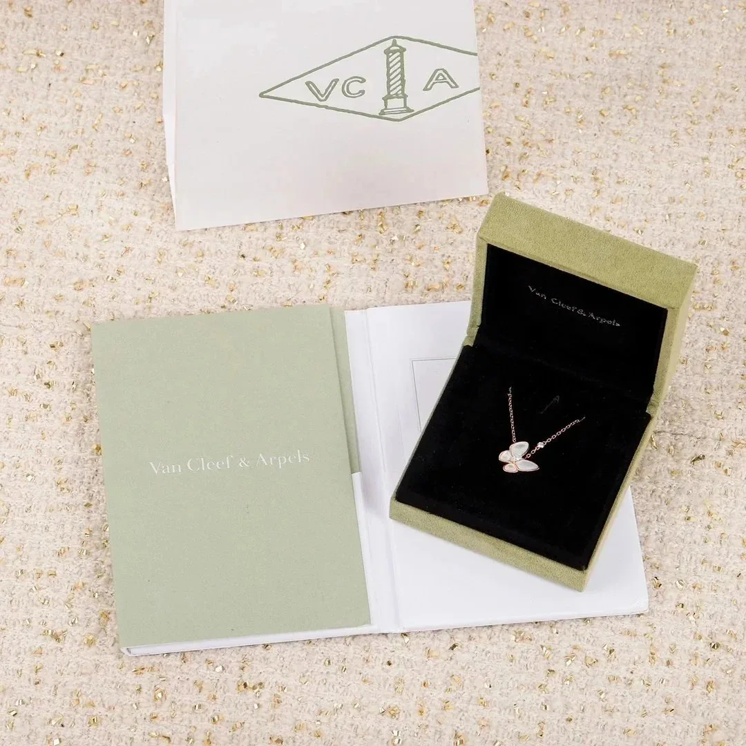 Van Cleef Arpels Necklace Gift Box — photo 9