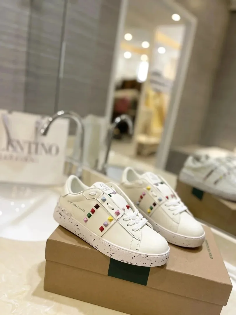 Valentino VL7N White Minimalist Trainers — Photo 14