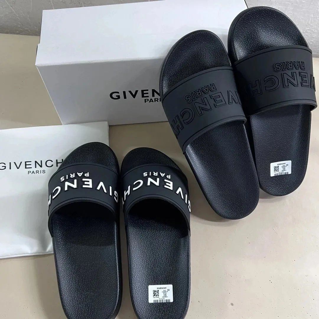 Balenciaga Logo Rubber Pool Slide Sandal — QC