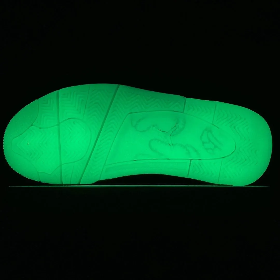 Air Jordan 4 Kaws Grey — Photo 7