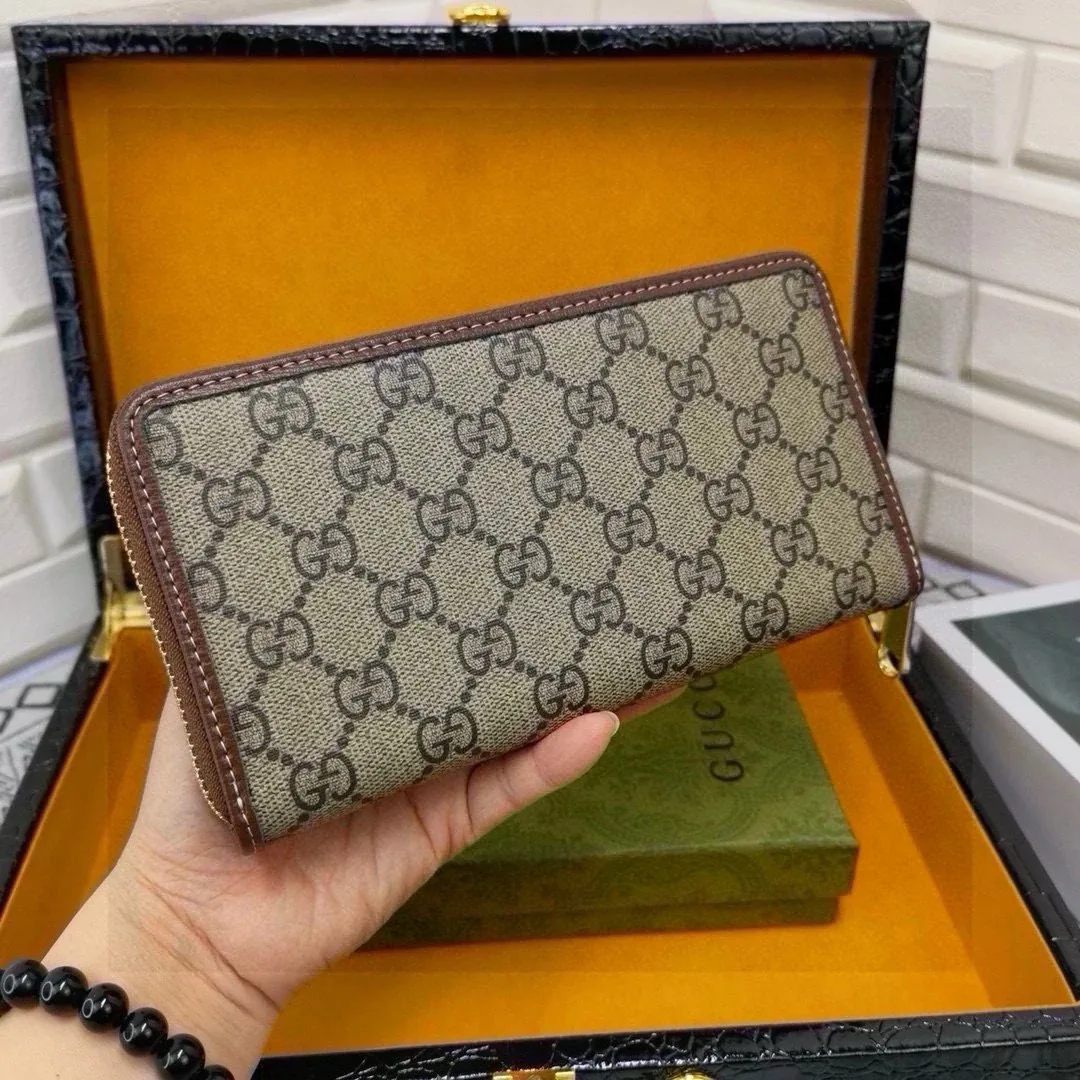 Gucci Leather Wallet — photo 3