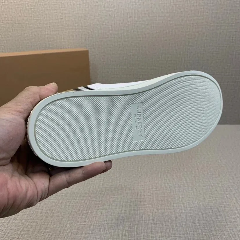 Burberry White Plain Leather Sneakers — QC