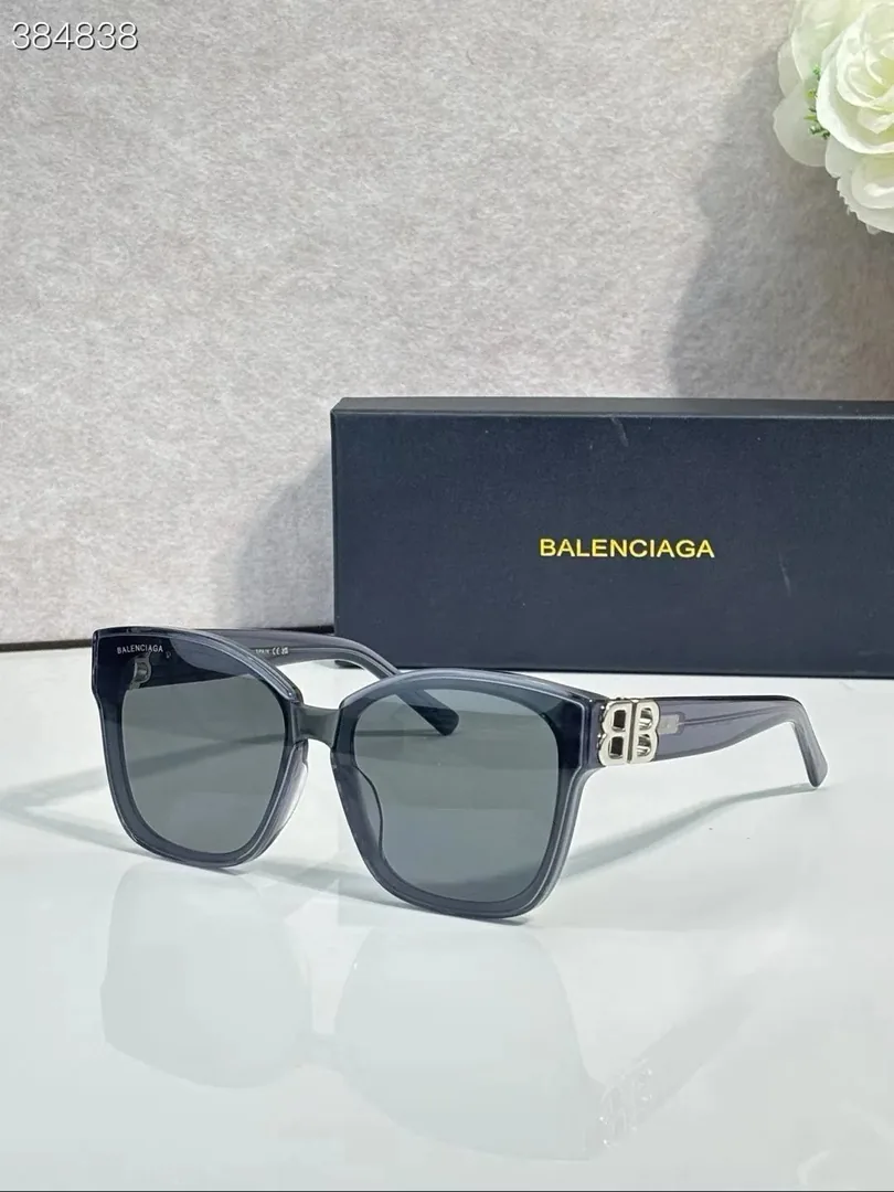 Balenciaga BB Logo Oversized Sunglasses — QC