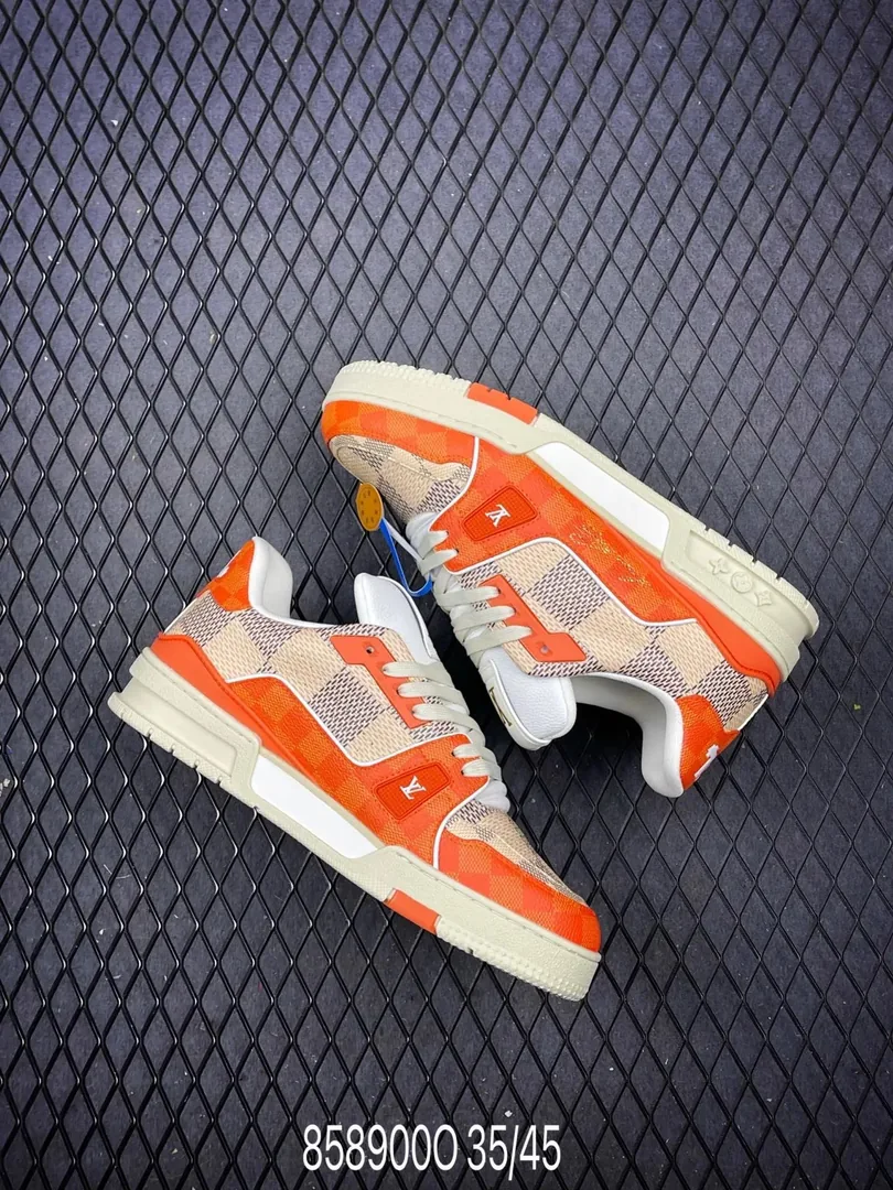 Louis Vuitton LV Trainer Low-Top Sneakers — photo 7