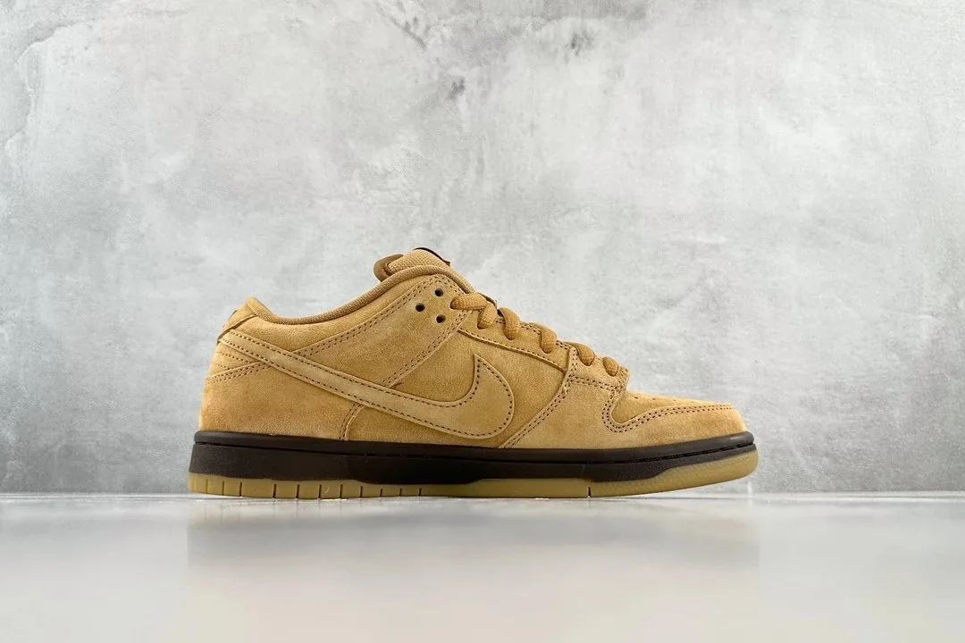 Nike SB Dunk Low Wheat Mocha Pro Sneakers — Photo 2