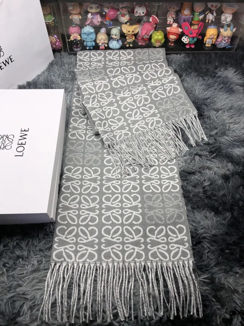 Loewe Reversible Scarf — photo 7