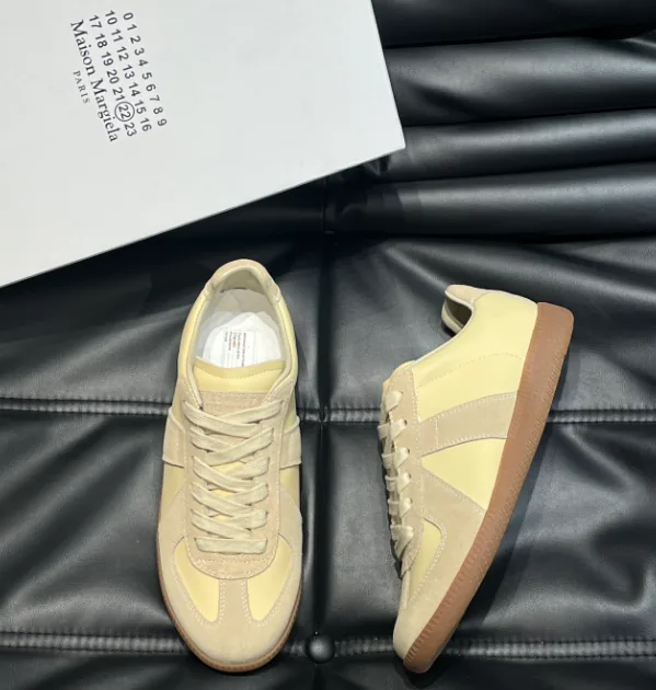 Maison Margiela Replica Beige Low-Top Skate Shoes — Photo 13