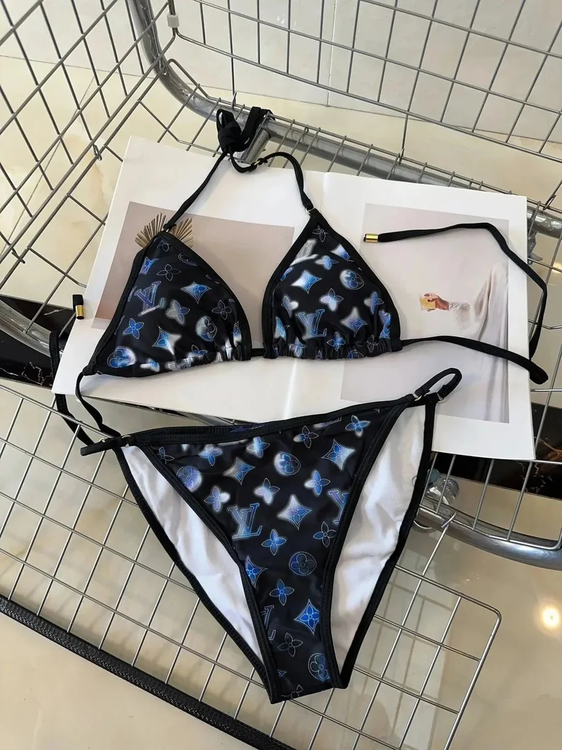 Swimsuit 009 — photo 3