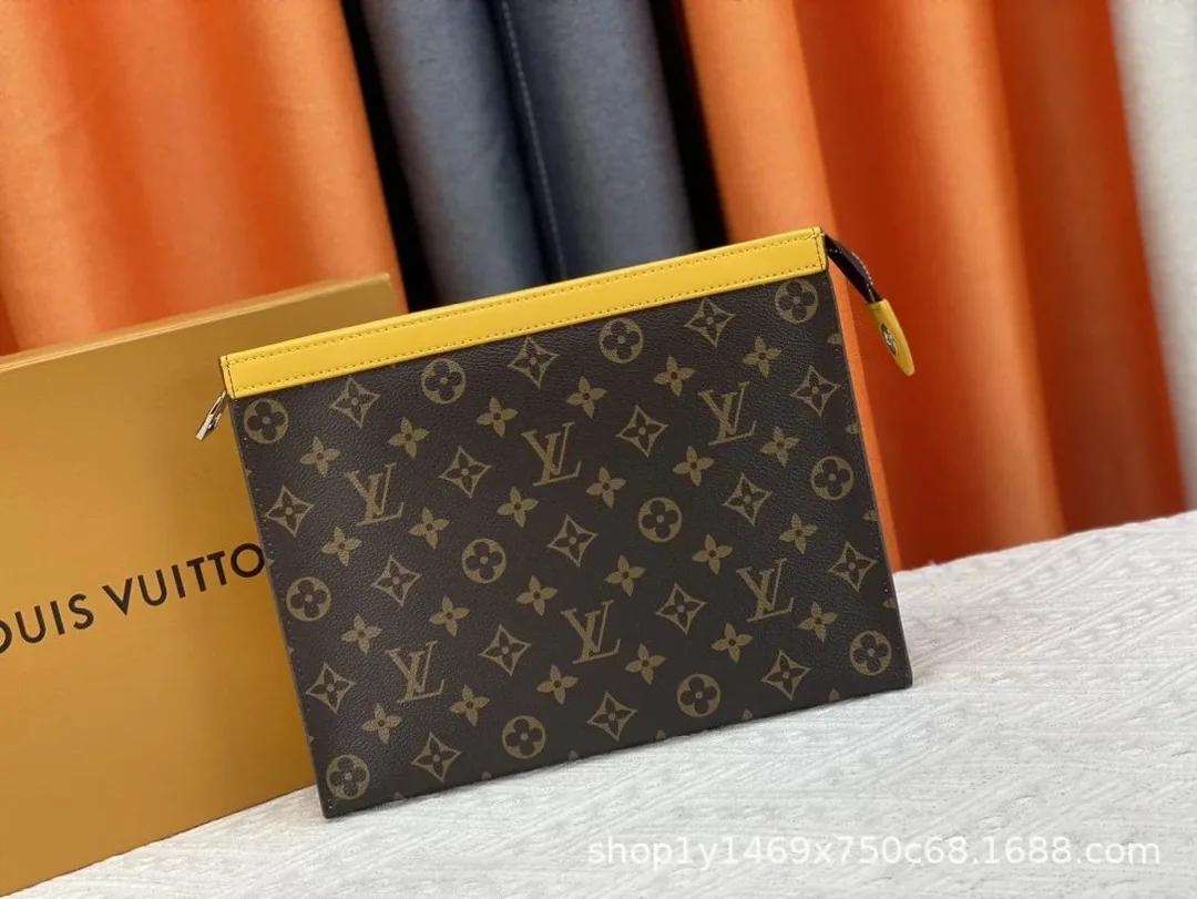 Envelope Clutch Bag — Photo 10