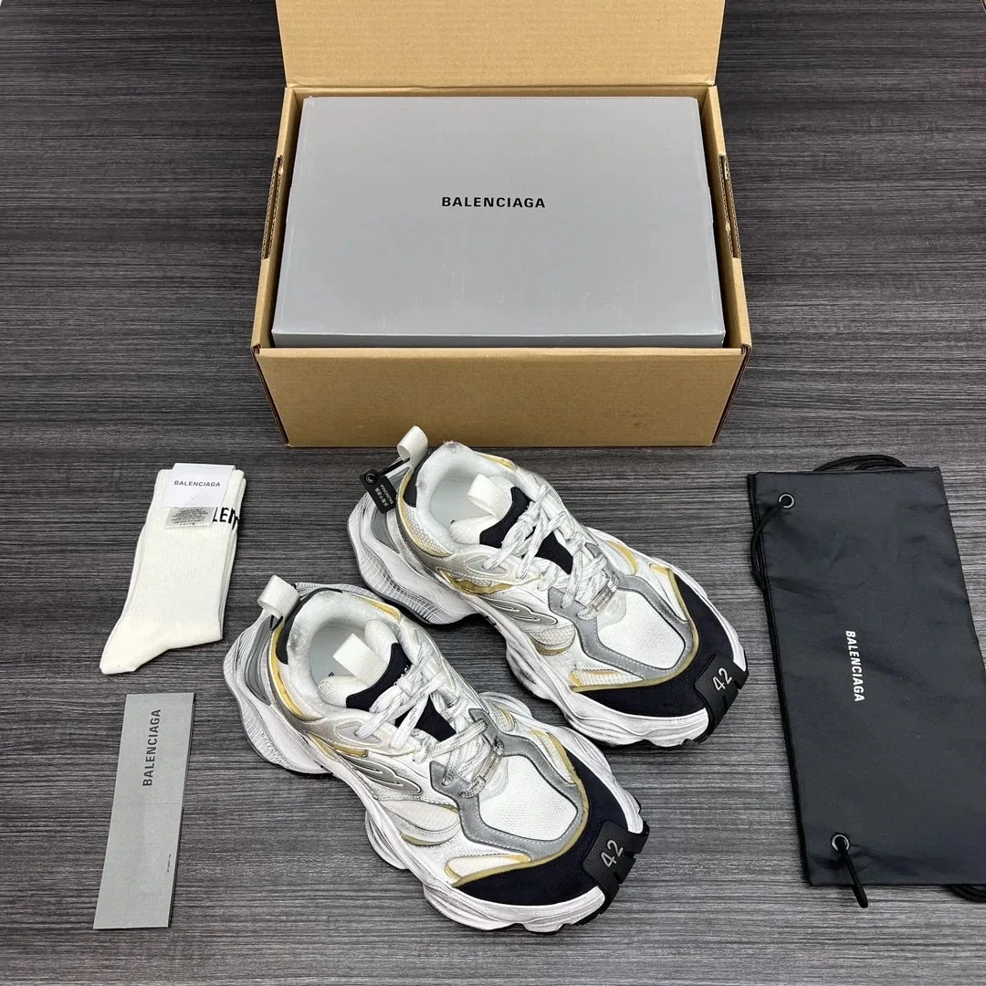 Balenciaga Cargo Sneaker Black Bigfoot Chunky Sneakers — Photo 14