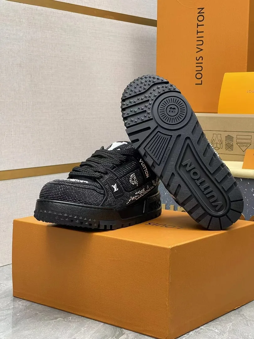 Louis Vuitton LV Trainer Maxi Black Custom Sneakers — Photo 12
