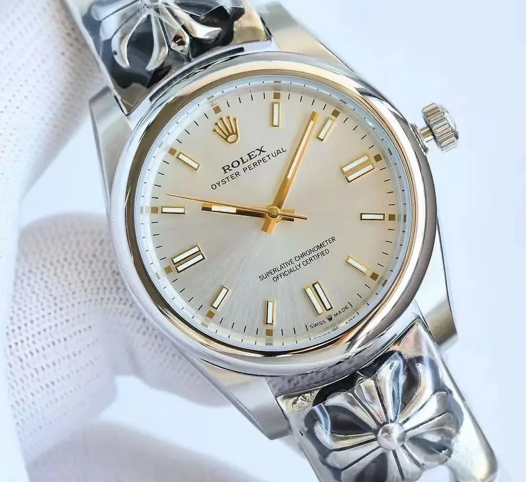 Women's Business Watch — photo 2