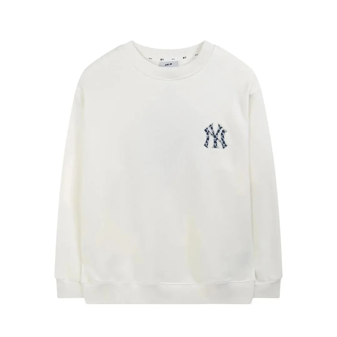 Hoodie — Photo 10