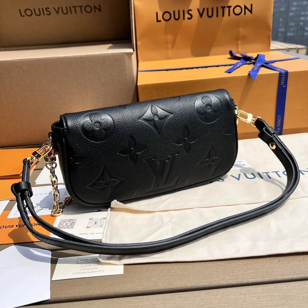 Louis Vuitton Wallet On Chain Ivy — Photo 2