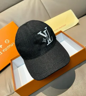 Embroidered Letter Baseball Cap — QC