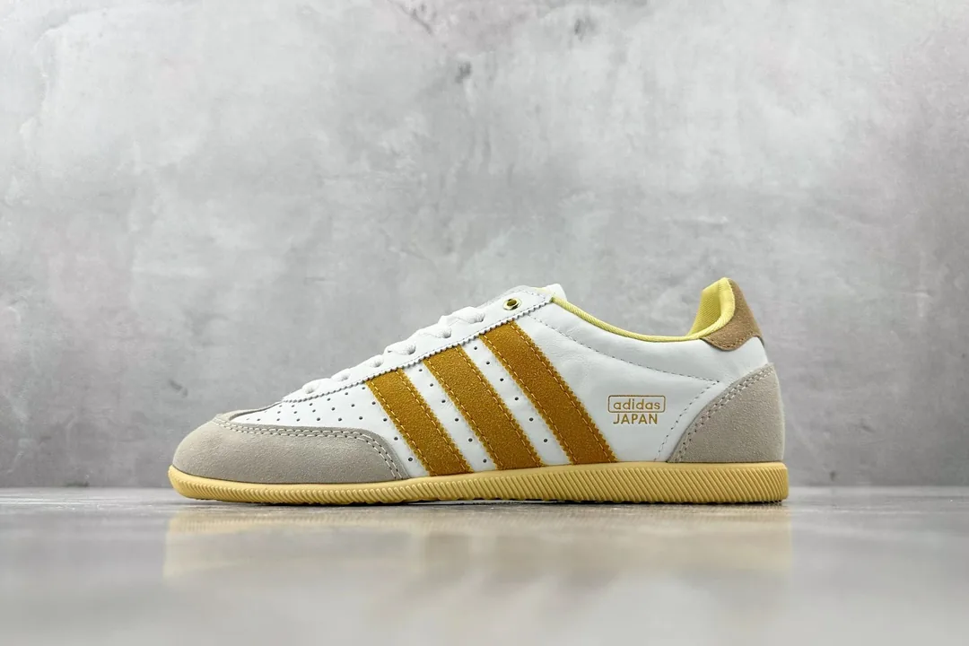 Adidas Japan Edition White Sneakers — Photo 15