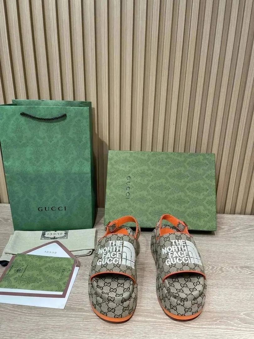 Gucci GG Jacquard Slide Sandal Collection — Photo 8